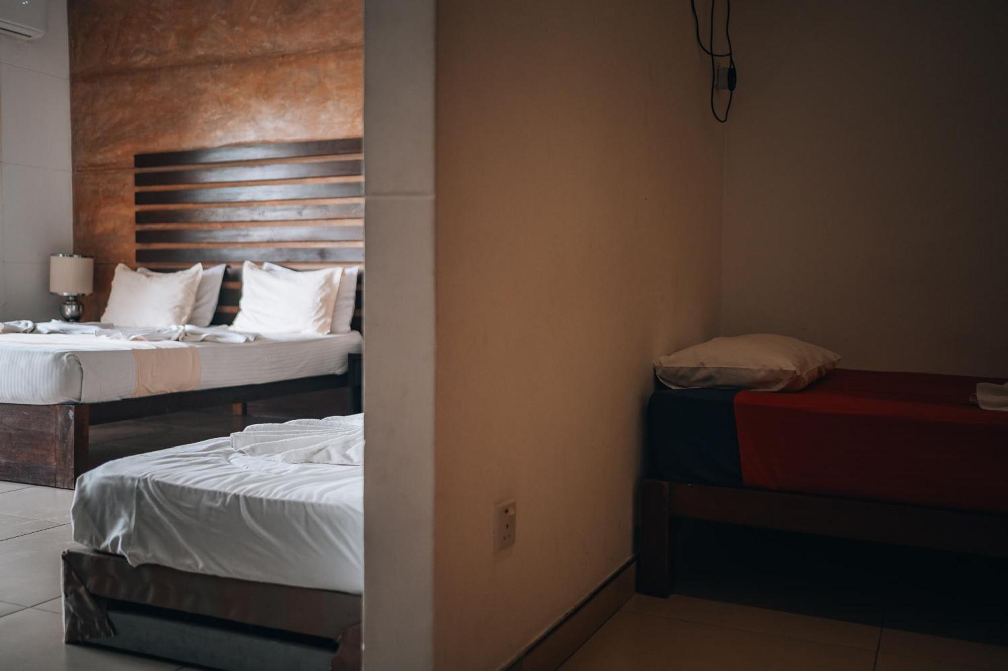 Summerside Residence Negombo Bagian luar foto